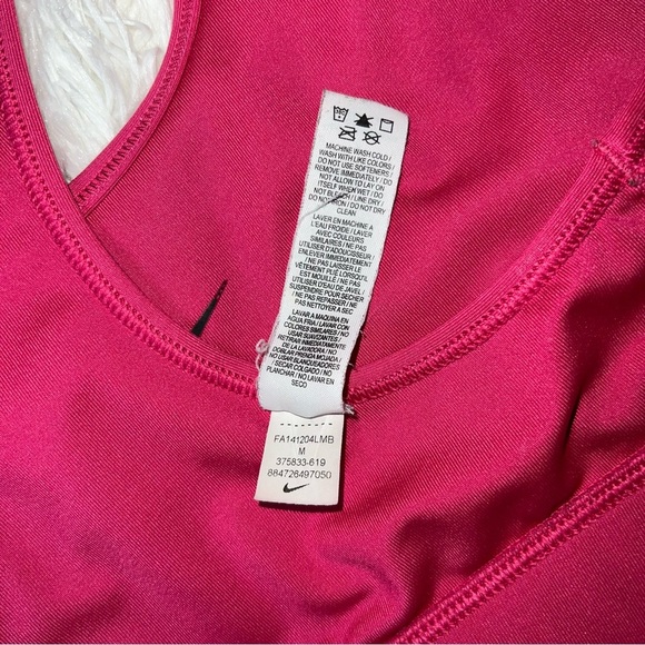 Women's Nike Sports Bra Fuchsia Swoosh Dri Fit Size Medium - Picture 6 of 6